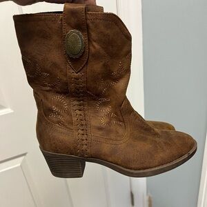Maurice's Brown Cowboy Ankle Boots Size 6